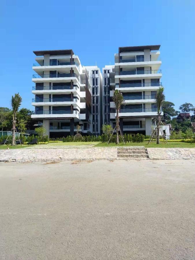 Beachfront Executive Studio Mae Phim Rayong Exterior photo